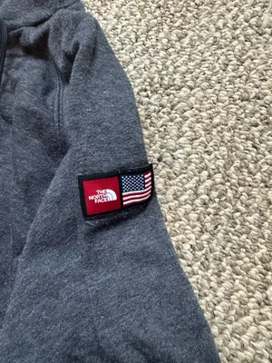 Women’s north face hoodie thumbnail 2