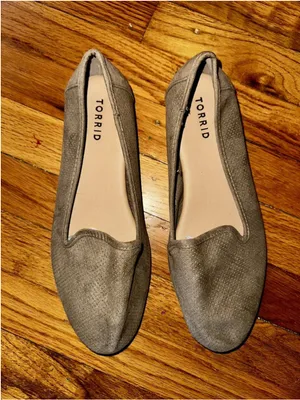 Torrid Taupe Perforated Loafer Flats WW 10 Workwear Minimalist Suede Plus Size thumbnail 3