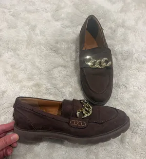 Anne Klein Eunice slip-on loafers with Gold Chain Accent Woman’s‎ size 7.5 thumbnail 1