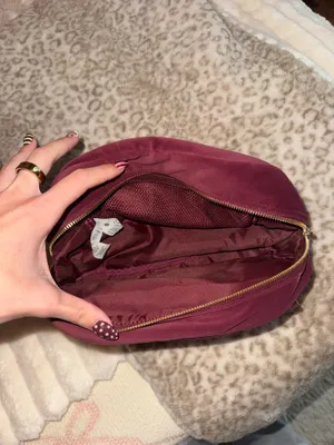 Lululemon Makeup Bag thumbnail 3