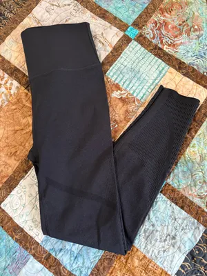 Fabletics Seamless High Waisted Leggings Size M thumbnail 4
