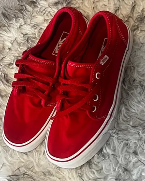 Red Vans Sneakers – Women’s Size 7 (Fits 8) Classic low-top red Vans with white stitching and sole. Barely worn, excellent condition. Labeled as US Women’s 7, but they fit more like an 8. Perfect for everyday style or streetwear looks. thumbnail 4