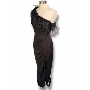 MAC DUGGAL NWT Black One Shoulder Feather Trim Gown, Size 6 ($398) thumbnail 7