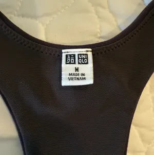 Uniqlo Bra Top thumbnail 3