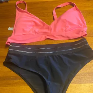Aerie pink bikini top and black new shein bottom size lg thumbnail 1
