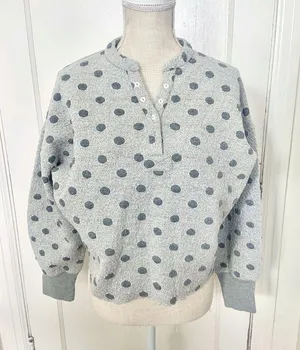Sweater thumbnail 1