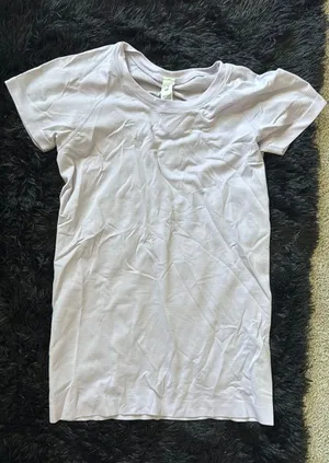 Lululemon Top thumbnail 1