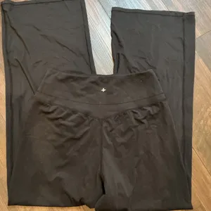Halara High Waisted Wide Leg Yoga Pants Black V-Seam Pockets Small Athleisure thumbnail 6