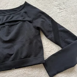 Gym Top T-shirt Crop Top Blouse Cover Up Tee Long Sleeve Sport Tee Slim Fit Top thumbnail 9