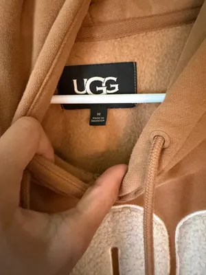 Ugg sweater thumbnail 3