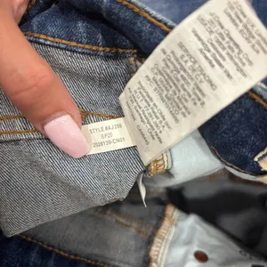 Madewell Wide-Leg Crop Jeans in Marsing Wash: Raw-Hem Edition Womens Sz 26 $128 thumbnail 12