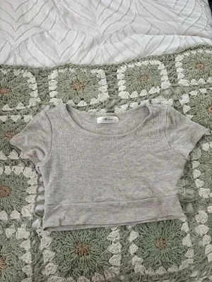 Short Sleeve Crop thumbnail 3