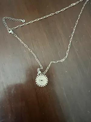 Amazon Set of two gold necklaces thumbnail 5