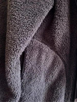 Uniqlo Black Reversible Fleece Jacket with Light Grey Sherpa Trim thumbnail 4