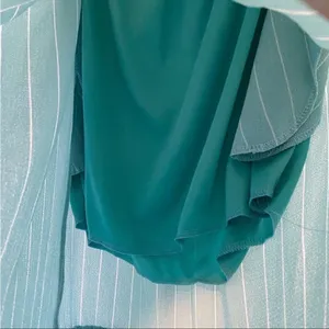✨ Red Dress Boutique ABOVE AVERAGE AQUA STRIPE MAXI DRESS✨ thumbnail 10