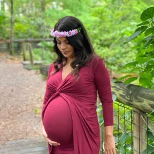 Flowers crown for maternity photo shoot Pink thumbnail 5