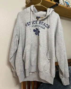 Boutique Hoodie Size L thumbnail 1