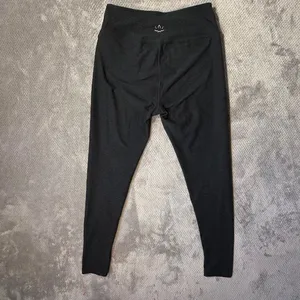 Beyond Yoga Black mid rise Leggings Size S Made in USA Cropped Ankle Yoga #1800 thumbnail 6