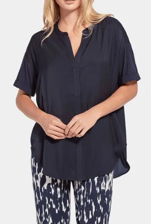Lysse Mixed Media V-Neck Top Women S Teal Green Workwear Minimalist Short Sleeve thumbnail 1