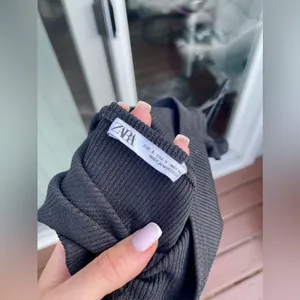Zara Crop Top Black Ruffle Straps Knit thumbnail 4