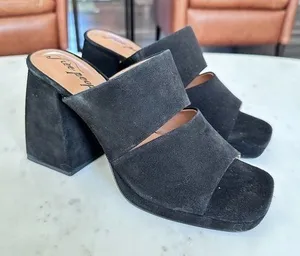 Free People Love is Everywhere Black Velvet Platform Sandals Women's Size 11‎ thumbnail 1