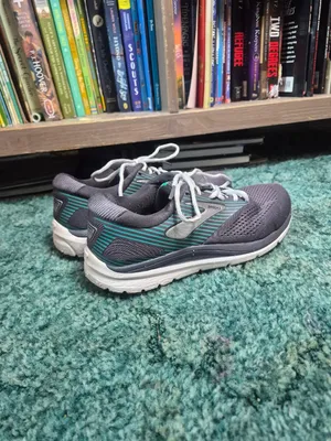 Brooks Addiction 14 Running Shoes 8.5D thumbnail 5