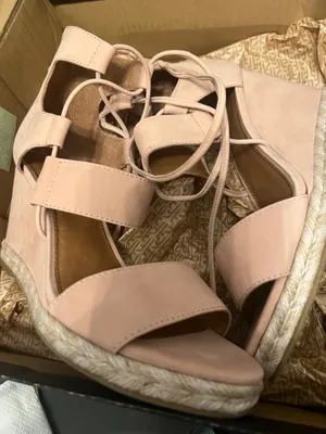 Frye Leather thumbnail 2