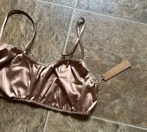 Skims Sleepover Satin Bralette Honey Size XL thumbnail 5