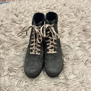 Sorel Lexie Wedge Quilted Puffer Lug Sole Boots Leather size 7 thumbnail 8