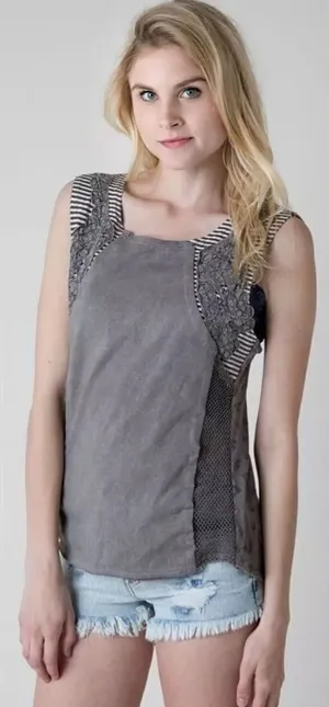 Bohemian Gimmicks by BKE Brown Tank Top (Medium) thumbnail 1