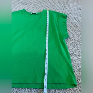 Zara Tee, Cuff Sleeves, Size Medium, Green, Brat, Christmas, Basic, Comfy thumbnail 6