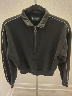 ​Victoria's Secret Bling Rhinestone Size M Crop Quarter Zip Sweatshirt Womens thumbnail 1