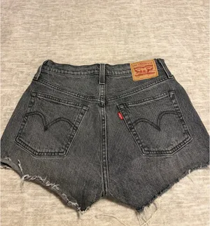 Levi’s 501 Shorts Denim High-Rise thumbnail 4