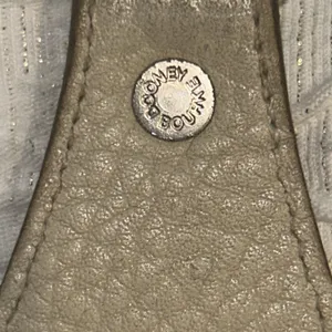 Vintage Dooney & Bourke Cream and Brown Leather Key Ring Key Chain Fob Keychain thumbnail 4