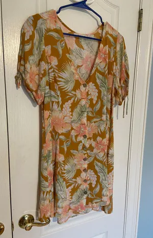 Rip Curl Dress thumbnail 1