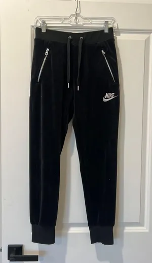 Nike Velvet Sweatpants thumbnail 1