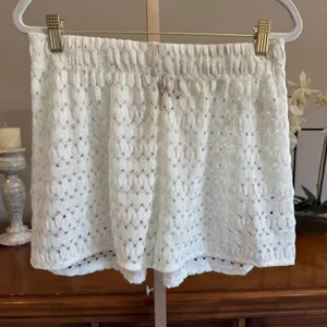 Show Me Your Mumu Hendrix Lace Shorts White S NWOT thumbnail 1