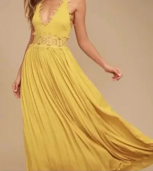 Lulu's Small This Love Mustard Yellow Lace Maxi Dress Size S thumbnail 1