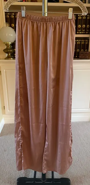 Champagne wide-leg satin pants thumbnail 1