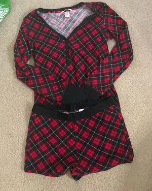 PINK - Victoria's Secret pj set thumbnail 1
