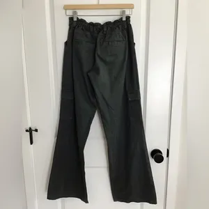 Made‎ In Italy Cargo Pants Women’s M Gray Subdued Green Size M thumbnail 2