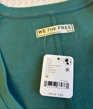 NEW! We the Free People TELL ME WHY TEE Green V-Neck Relaxed Boxy Pullover M thumbnail 2