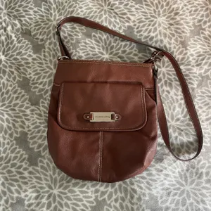 Franco Sarto Brown Pebbled Leather Crossbody Bag Silver‎ Logo Normcore Everyday thumbnail 4