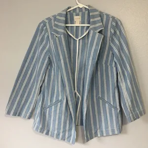Chico’s • Women’s Blue Striped Blazer Size 1 thumbnail 1