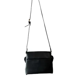 BRAND NEW ~ Small Black Textured Leather ? Cross Body Purse Shoulder Bag thumbnail 8