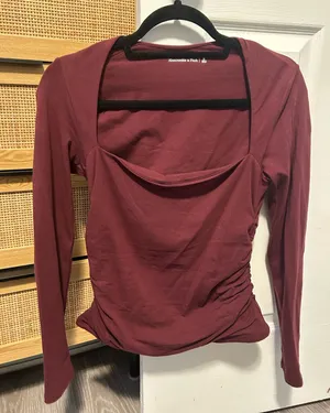 Abercrombie Top Long Sleeve thumbnail 1