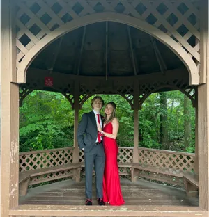 Red prom dress Size 4 thumbnail 2