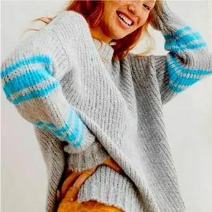 Aerie Oversized Grey Cable Knit Wool Blend sweater Size Medium thumbnail 1