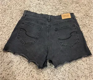 Levi’s Jean Shorts thumbnail 2
