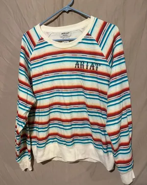 Ariat crewneck thumbnail 1